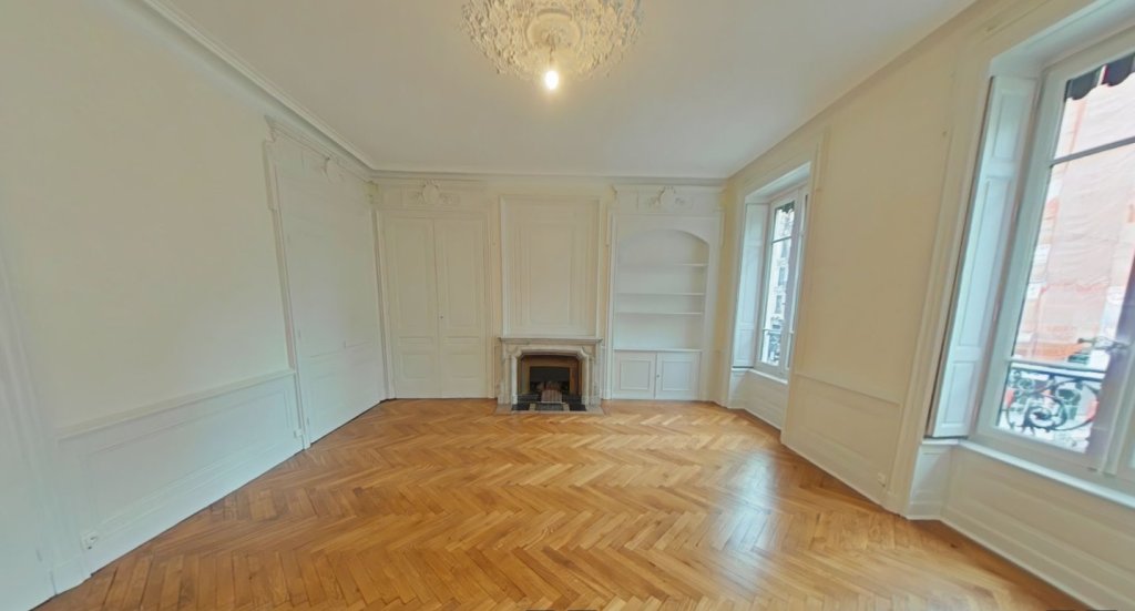 APPARTEMENT T5 A LOUER - LYON 3EME ARRONDISSEMENT Mutualite-Liberte - 134.04 m2 - 1�960�&euro; charges comprises par mois