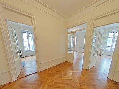 APPARTEMENT T5 A LOUER - LYON 3EME ARRONDISSEMENT Mutualite-Liberte - 134.04 m2 - 1�960�&euro; charges comprises par mois