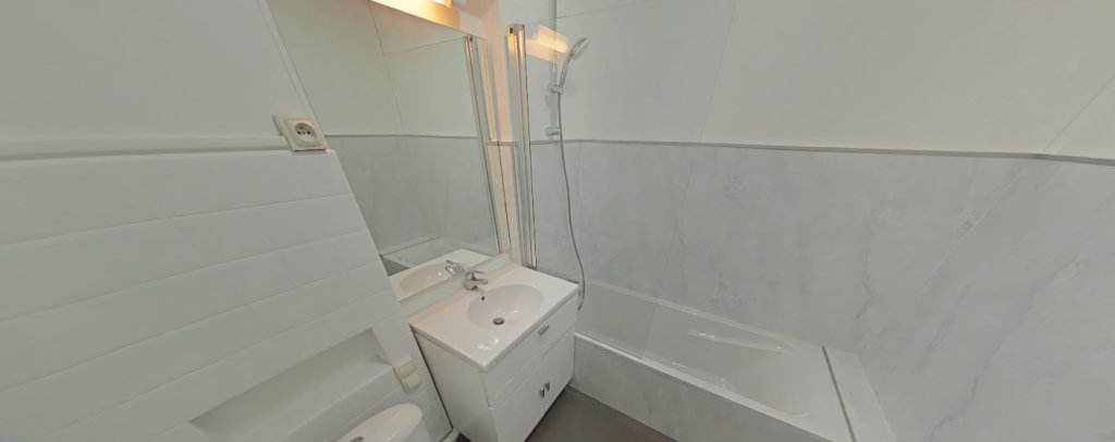 APPARTEMENT T5 A LOUER - LYON 3EME ARRONDISSEMENT Mutualite-Liberte - 132.32 m2 - 2�380�&euro; charges comprises par mois