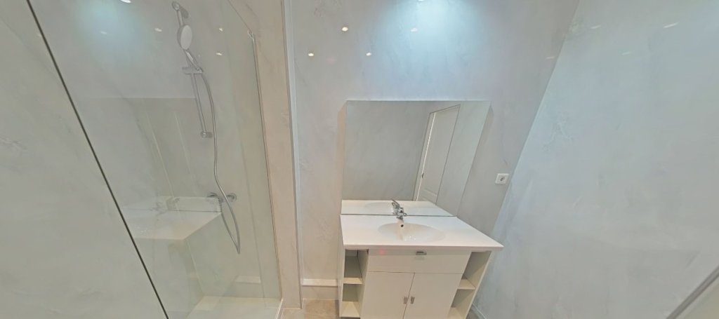 APPARTEMENT T5 A LOUER - LYON 3EME ARRONDISSEMENT Mutualite-Liberte - 132.32 m2 - 2�380�&euro; charges comprises par mois