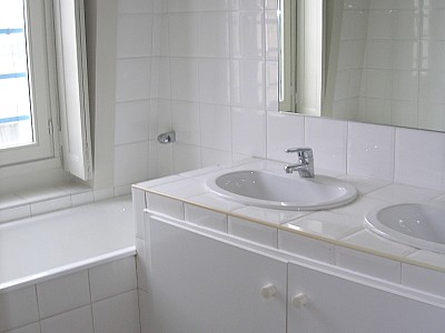 APPARTEMENT T5 - LYON 6EME ARRONDISSEMENT PONT LAFAYETTE - 105,97 m2 - LOUÉ