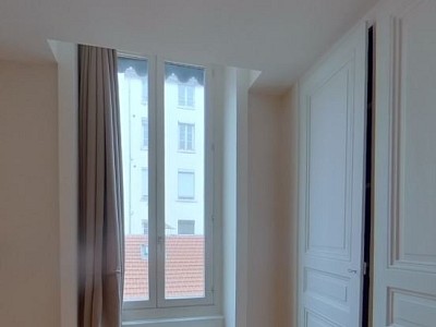 APPARTEMENT T5 A LOUER - LYON 6EME ARRONDISSEMENT - 106,45 m2 - 1831,49 € charges comprises par mois