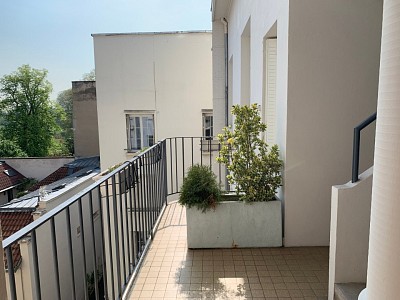 APPARTEMENT T5 - LYON 6EME ARRONDISSEMENT - 154,33 m2 - LOUÉ