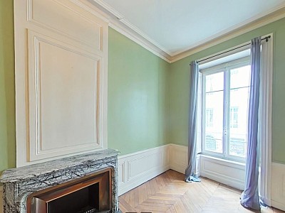 APPARTEMENT T5 A LOUER - LYON 6EME ARRONDISSEMENT Moliere - 161.1 m2 - 2 095 € charges comprises par mois
