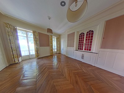 APPARTEMENT T5 A LOUER - LYON 6EME ARRONDISSEMENT l Helvetie - 185.22 m2 - 2550€ charges comprises par mois