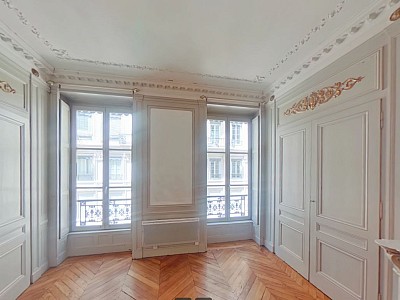 APPARTEMENT T5 A LOUER - LYON 6EME ARRONDISSEMENT Puvis de Chavannes - 112.82 m2 - 1670€ charges comprises par mois