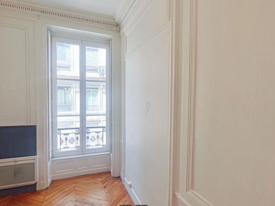 APPARTEMENT T5 A LOUER - LYON 6EME ARRONDISSEMENT Puvis de Chavannes - 112.82 m2 - 1670€ charges comprises par mois