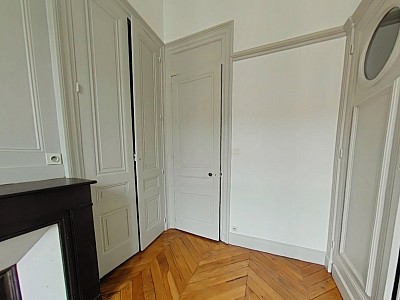 APPARTEMENT T5 A LOUER - LYON 6EME ARRONDISSEMENT l Helvetie - 127.01 m2 - 1992€ charges comprises par mois
