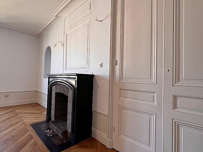 APPARTEMENT T5 A LOUER - LYON 6EME ARRONDISSEMENT Jules Ferry - 142.85 m2 - 2945€ charges comprises par mois