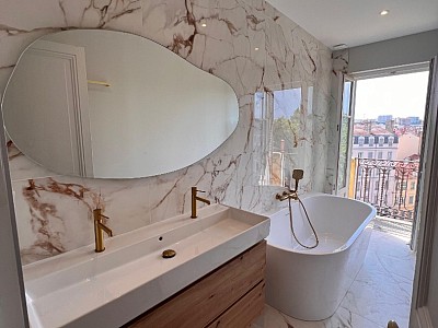 APPARTEMENT T5 A LOUER - LYON 6EME ARRONDISSEMENT Jules Ferry - 142.85 m2 - 2945€ charges comprises par mois