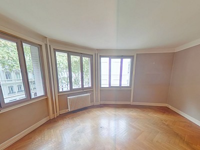 APPARTEMENT T5 A LOUER - LYON 6EME ARRONDISSEMENT l Helvetie - 111.23 m2 - 1645€ charges comprises par mois