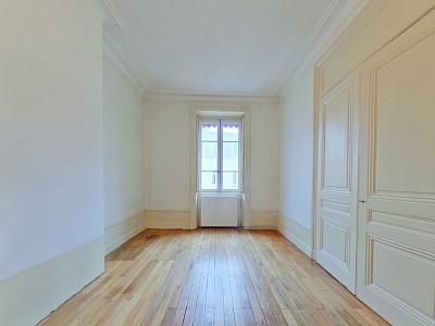 APPARTEMENT T5 A LOUER - LYON 6EME ARRONDISSEMENT Moliere - 165.04 m2 - 2�250�&euro; charges comprises par mois