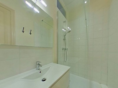 APPARTEMENT T5 A LOUER - LYON 6EME ARRONDISSEMENT Moliere - 165.04 m2 - 2�250�&euro; charges comprises par mois