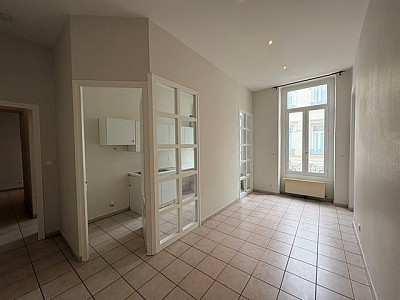 APPARTEMENT T5 A LOUER - LYON 6EME ARRONDISSEMENT Moliere - 107.48 m2 - 1 850 € charges comprises par mois
