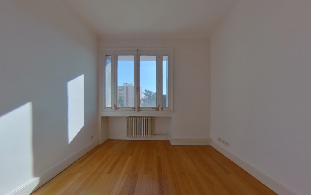 APPARTEMENT T5 A LOUER - LYON 6EME ARRONDISSEMENT Mairie - 90.67 m2 - 1 510 &euro; charges comprises par mois