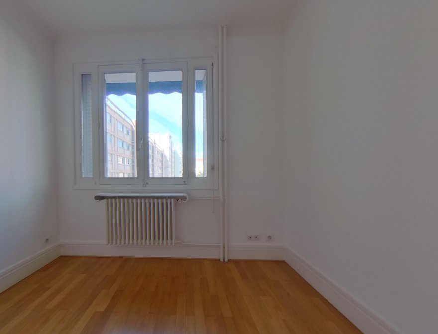 APPARTEMENT T5 A LOUER - LYON 6EME ARRONDISSEMENT Mairie - 90.67 m2 - 1 510 &euro; charges comprises par mois