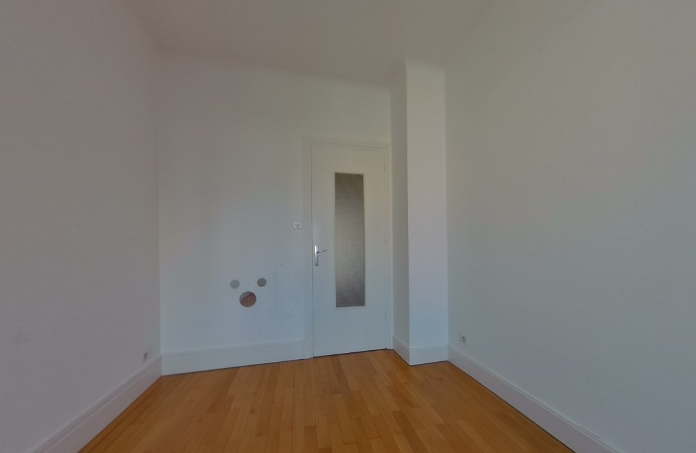APPARTEMENT T5 A LOUER - LYON 6EME ARRONDISSEMENT Mairie - 90.67 m2 - 1 510 &euro; charges comprises par mois