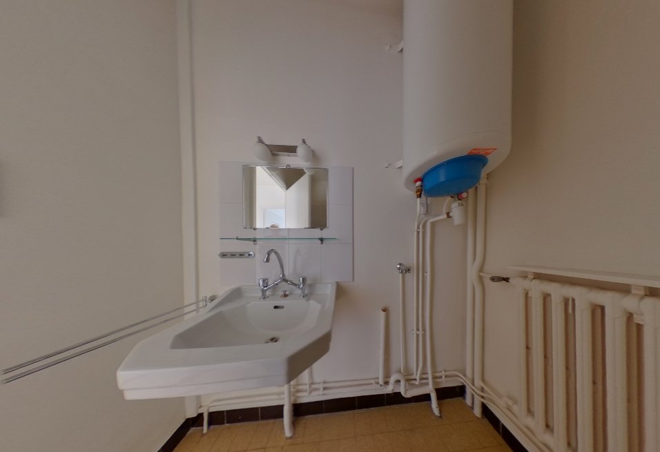 APPARTEMENT T5 A LOUER - LYON 6EME ARRONDISSEMENT Mairie - 90.67 m2 - 1 510 &euro; charges comprises par mois