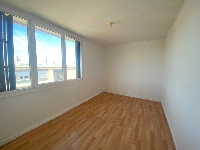 APPARTEMENT T5 A LOUER - STE FOY LES LYON Les-Provinces - 80.63 m2 - 1 200 &euro; charges comprises par mois