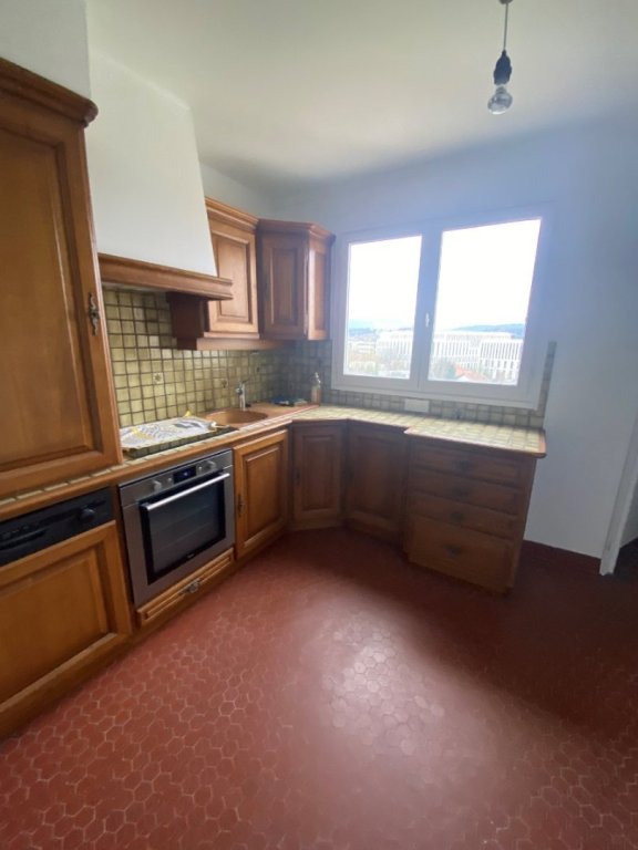 APPARTEMENT T5 A LOUER - VILLEURBANNE Einstein-Salengro - 96.78 m2 - 1 320 &euro; charges comprises par mois