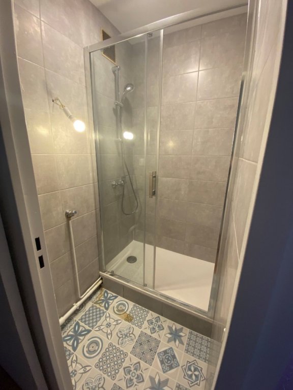 APPARTEMENT T5 A LOUER - VILLEURBANNE Einstein-Salengro - 96.78 m2 - 1 320 &euro; charges comprises par mois