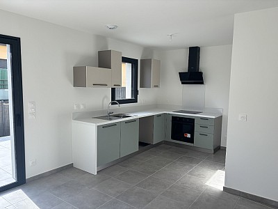 APPARTEMENT T5 A LOUER - VINDRY SUR TURDINE - 90.43 m2 - 1 250 &euro; charges comprises par mois