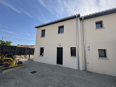 APPARTEMENT T5 A LOUER - VINDRY SUR TURDINE - 90.43 m2 - 1 250 &euro; charges comprises par mois