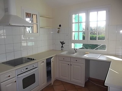APPARTEMENT T6 A LOUER - LIMONEST - 161.2 m2 - 2875€ charges comprises par mois