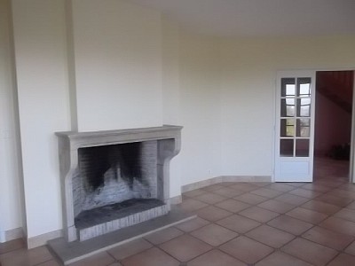 APPARTEMENT T6 A LOUER - LIMONEST - 161.2 m2 - 2875€ charges comprises par mois