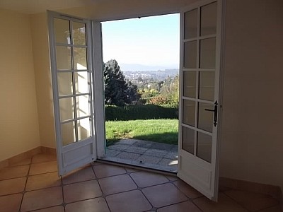 APPARTEMENT T6 A LOUER - LIMONEST - 161.2 m2 - 2875€ charges comprises par mois