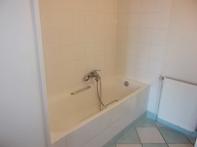 APPARTEMENT T6 A LOUER - LIMONEST - 161.2 m2 - 2875€ charges comprises par mois