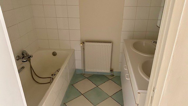 APPARTEMENT T6 A LOUER - LIMONEST - 161.2 m2 - 2 650 &euro; charges comprises par mois