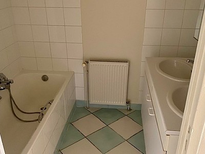 APPARTEMENT T6 A LOUER - LIMONEST - 161.2 m2 - 2 650 &euro; charges comprises par mois