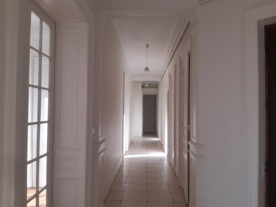 APPARTEMENT T6 A LOUER - LYON 2EME ARRONDISSEMENT - 233,85 m2 - 2970 € charges comprises par mois