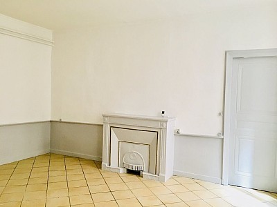 APPARTEMENT T6 A LOUER - LYON 2EME ARRONDISSEMENT Gailleton-A. Comte - 191.54 m2 - 2250€ charges comprises par mois