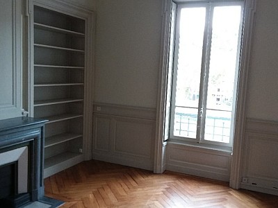 APPARTEMENT T6 A LOUER - LYON 2EME ARRONDISSEMENT Vaubecour-Mairie - 220.69 m2 - 3140€ charges comprises par mois