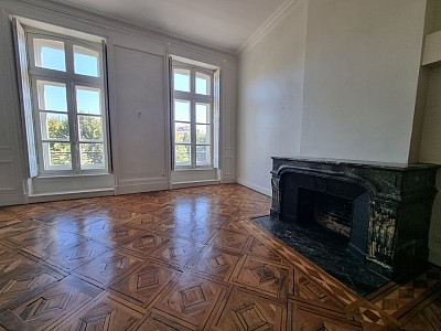 APPARTEMENT T6 A LOUER - LYON 2EME ARRONDISSEMENT Bellecour-Sala - 222.39 m2 - 2 185 &euro; charges comprises par mois