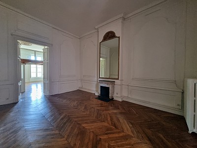 APPARTEMENT T6 A LOUER - LYON 2EME ARRONDISSEMENT Bellecour-Sala - 222.39 m2 - 2 185 &euro; charges comprises par mois