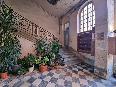 APPARTEMENT T6 A LOUER - LYON 2EME ARRONDISSEMENT Bellecour-Sala - 222.39 m2 - 2 185 &euro; charges comprises par mois