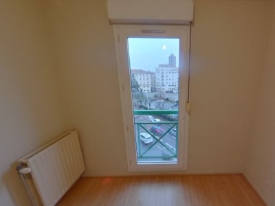 APPARTEMENT T6 A LOUER - LYON 3EME ARRONDISSEMENT - 136.24 m2 - 1795 € charges comprises par mois