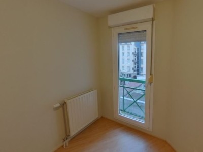 APPARTEMENT T6 A LOUER - LYON 3EME ARRONDISSEMENT - 136.24 m2 - 1795 € charges comprises par mois