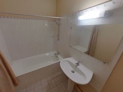 APPARTEMENT T6 A LOUER - LYON 3EME ARRONDISSEMENT - 136.24 m2 - 1795 € charges comprises par mois