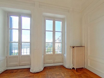 APPARTEMENT T6 A LOUER - LYON 5EME ARRONDISSEMENT Saint-Georges - 137.42 m2 - 2193€ charges comprises par mois