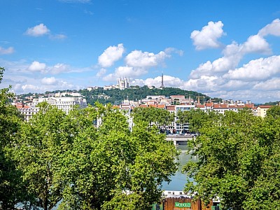 APPARTEMENT T6 A LOUER - LYON 6EME ARRONDISSEMENT Moliere - 167.23 m2 - 3240€ charges comprises par mois