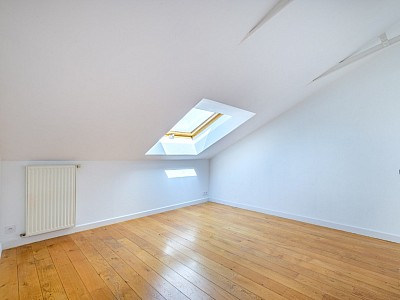 APPARTEMENT T6 A LOUER - LYON 6EME ARRONDISSEMENT Moliere - 167.23 m2 - 3240€ charges comprises par mois
