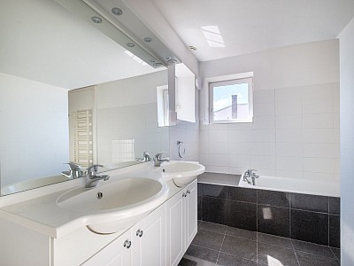 APPARTEMENT T6 A LOUER - LYON 6EME ARRONDISSEMENT Moliere - 167.23 m2 - 3240€ charges comprises par mois