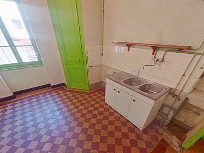 APPARTEMENT T6 A LOUER - LYON 6EME ARRONDISSEMENT l Europe - 218.35 m2 - 2500€ charges comprises par mois
