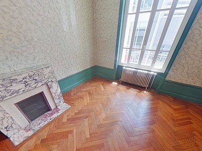 APPARTEMENT T6 A LOUER - LYON 6EME ARRONDISSEMENT l Europe - 218.35 m2 - 2500€ charges comprises par mois