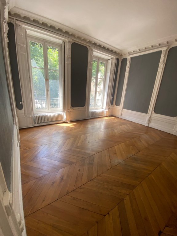 APPARTEMENT T6 A LOUER - LYON 6EME ARRONDISSEMENT Puvis de Chavannes - 148.44 m2 - 2�264,42�&euro; charges comprises par mois