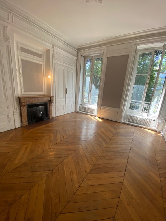 APPARTEMENT T6 A LOUER - LYON 6EME ARRONDISSEMENT Puvis de Chavannes - 148.44 m2 - 2�264,42�&euro; charges comprises par mois